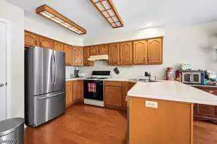 75 Castleton Rd, Montgomery Township, NJ 08540 - Photo 11