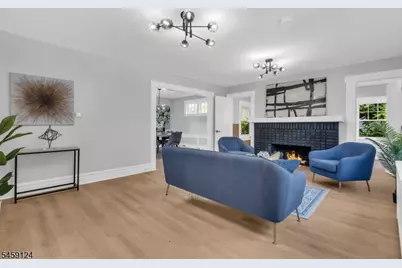 25 Laurel Ave, East Orange, NJ 07017 - Photo 3