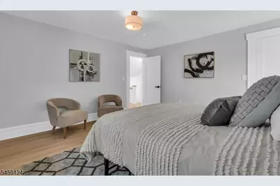 25 Laurel Ave, East Orange, NJ 07017 - Photo 11