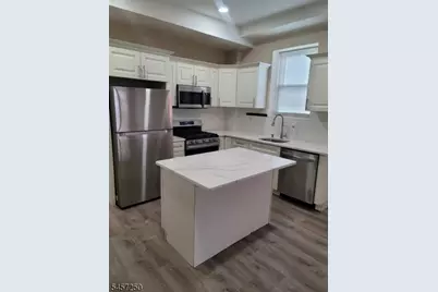 212 John St, Elizabeth, NJ 07202 - Photo 5