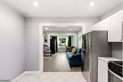 485 W 3rd Ave, Roselle, NJ 07203 - Photo 15