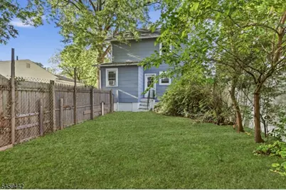 485 W 3rd Ave, Roselle, NJ 07203 - Photo 37