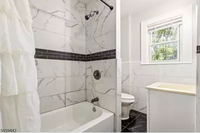 485 W 3rd Ave, Roselle, NJ 07203 - Photo 25
