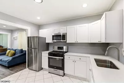 485 W 3rd Ave, Roselle, NJ 07203 - Photo 13