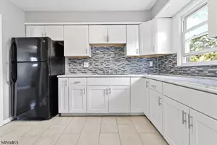 9 Allen St, Irvington, NJ 07111 - Photo 9