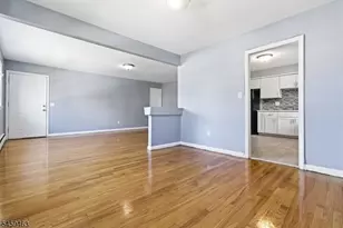 9 Allen St, Irvington, NJ 07111 - Photo 3