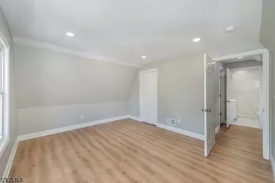 835 S 14th St, Newark, NJ 07108 - Photo 11