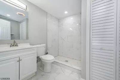 835 S 14th St, Newark, NJ 07108 - Photo 9