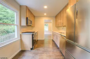 383 Long Hill Rd, Long Hill Township, NJ 07933 - Photo 9