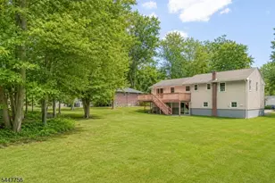 51 Hilltop Ave, Berkeley Heights Township, NJ 07922 - Photo 9
