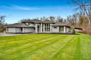 46 Benham Way, Sparta Township, NJ 07871 - Photo 1
