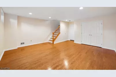 533 Coventry Dr, Nutley, NJ 07110 - Photo 27