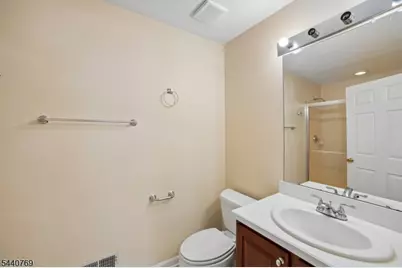 533 Coventry Dr, Nutley, NJ 07110 - Photo 21