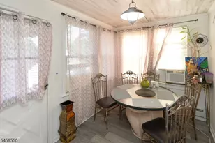 18 Parker Ave, Hawthorne, NJ 07506 - Photo 9