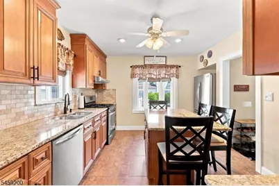 833 Livingston Rd, Elizabeth, NJ 07208 - Photo 11