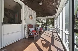 166 Bergen Ave, Ridgefield, NJ 07660 - Photo 3