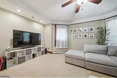 166 Bergen Ave, Ridgefield, NJ 07660 - Photo 17