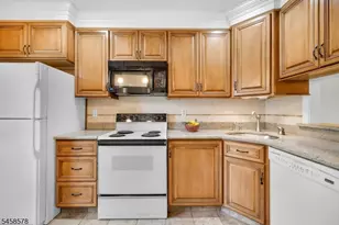 1173 Treetops, Wharton, NJ 07885 - Photo 9