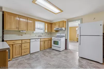 42 Fairmount Ave, Clifton, NJ 07011 - Photo 9