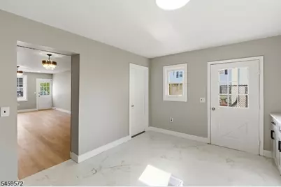 26 W 2nd St, Florence Township, NJ 08518 - Photo 3