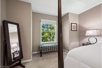 4 Old Orchard Ct, Clinton, NJ 08809 - Photo 21