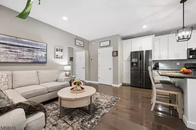 4 Old Orchard Ct, Clinton, NJ 08809 - Photo 15