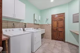 108 Lynch St, Franklin Township, NJ 08873 - Photo 17