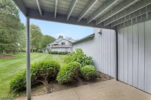 228 Drake Ln, Roxbury Township, NJ 07852 - Photo 17