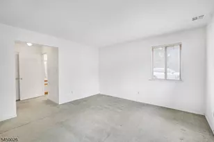 228 Drake Ln, Roxbury Township, NJ 07852 - Photo 13