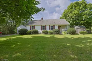 94 Broad St, Frankford Township, NJ 07826 - Photo 5