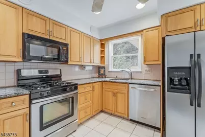 15 Oak Ln, Verona, NJ 07044 - Photo 17