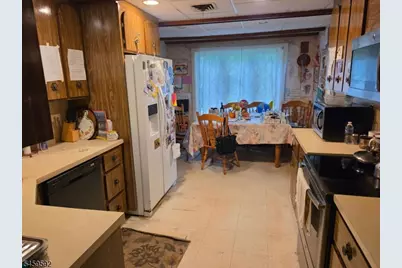 39 Greendale Rd, Cedar Grove, NJ 07009 - Photo 7