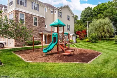 208 Welsh Pl, Morris Plains, NJ 07950 - Photo 23