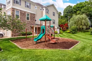 208 Welsh Pl, Morris Plains, NJ 07950 - Photo 23