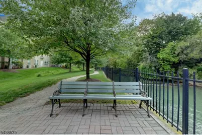 102 River Pl, Butler, NJ 07405 - Photo 25