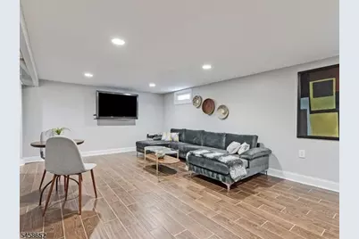 48 Lakeview Dr, Morris Plains, NJ 07950 - Photo 25