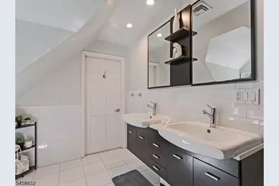 48 Lakeview Dr, Morris Plains, NJ 07950 - Photo 21