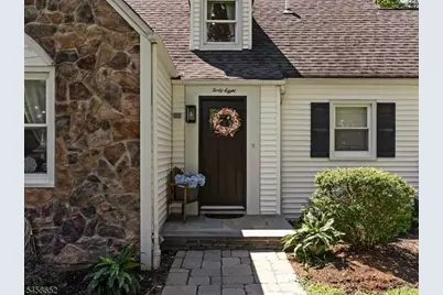 48 Lakeview Dr, Morris Plains, NJ 07950 - Photo 3