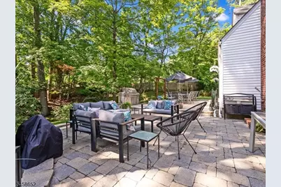 48 Lakeview Dr, Morris Plains, NJ 07950 - Photo 33