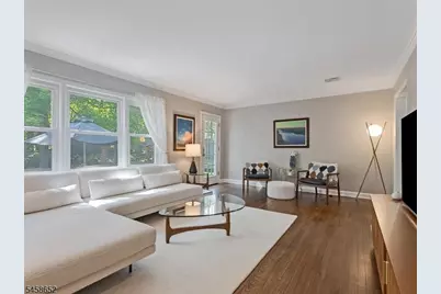48 Lakeview Dr, Morris Plains, NJ 07950 - Photo 5