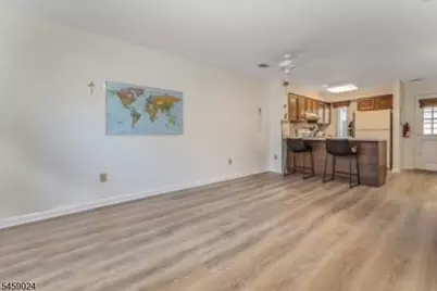 7 Westchester Ter, Clinton Township, NJ 08801 - Photo 3