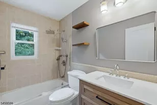158 Morningside Rd, Paramus, NJ 07652 - Photo 15