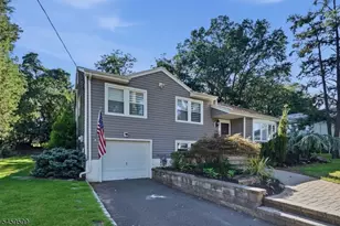 158 Morningside Rd, Paramus, NJ 07652 - Photo 1