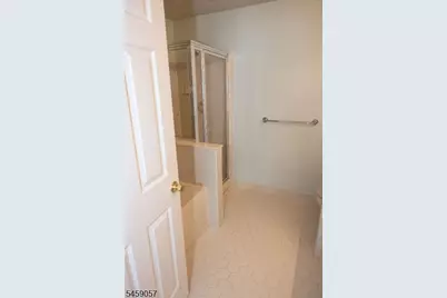 128 Arbor Way, Branchburg Township, NJ 08876 - Photo 15