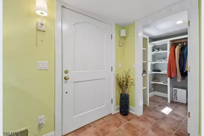 347 Drakestown Rd, Washington Township, NJ 07853 - Photo 7