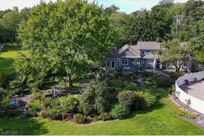 347 Drakestown Rd, Washington Township, NJ 07853 - Photo 5