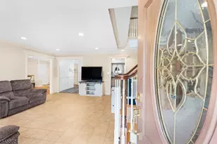 127 Mountain Cir S, West Milford Twp., NJ 07480 - Photo 7