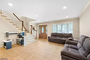 127 Mountain Cir S, West Milford Twp., NJ 07480 - Photo 9