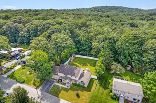 127 Mountain Cir S, West Milford Twp., NJ 07480 - Photo 7