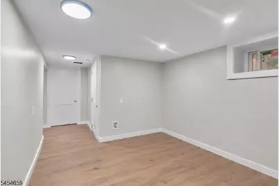 125 Park Ave, Newark, NJ 07104 - Photo 31